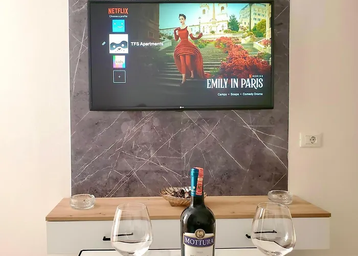 アパート Tfs ティラナ